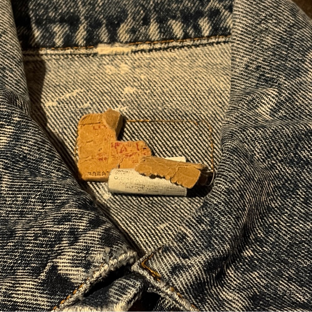 Vintage 1980's Levi's Acid Wash Denim Jacket - Picture 3 of 4